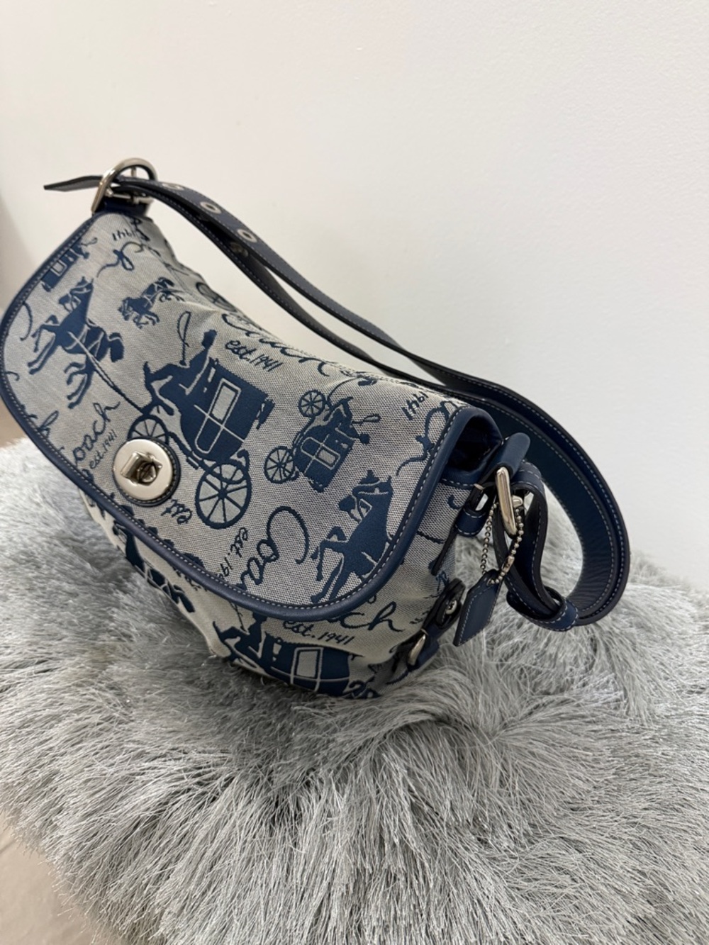 Coach Navy and Cream Signature Carriage Print Shoulder Bag - Picture 2 of 5